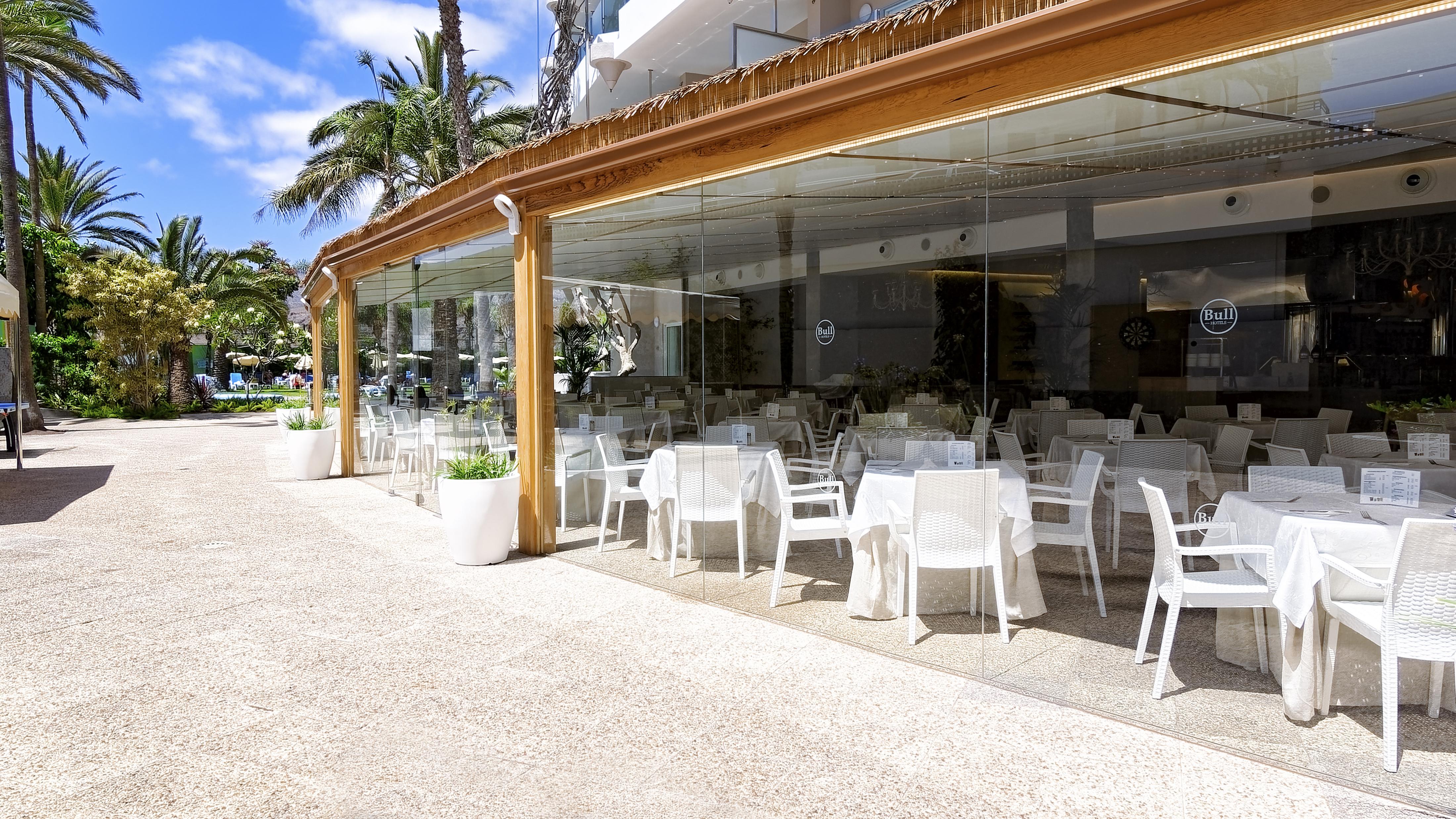 Bull Escorial & Hotell 3*